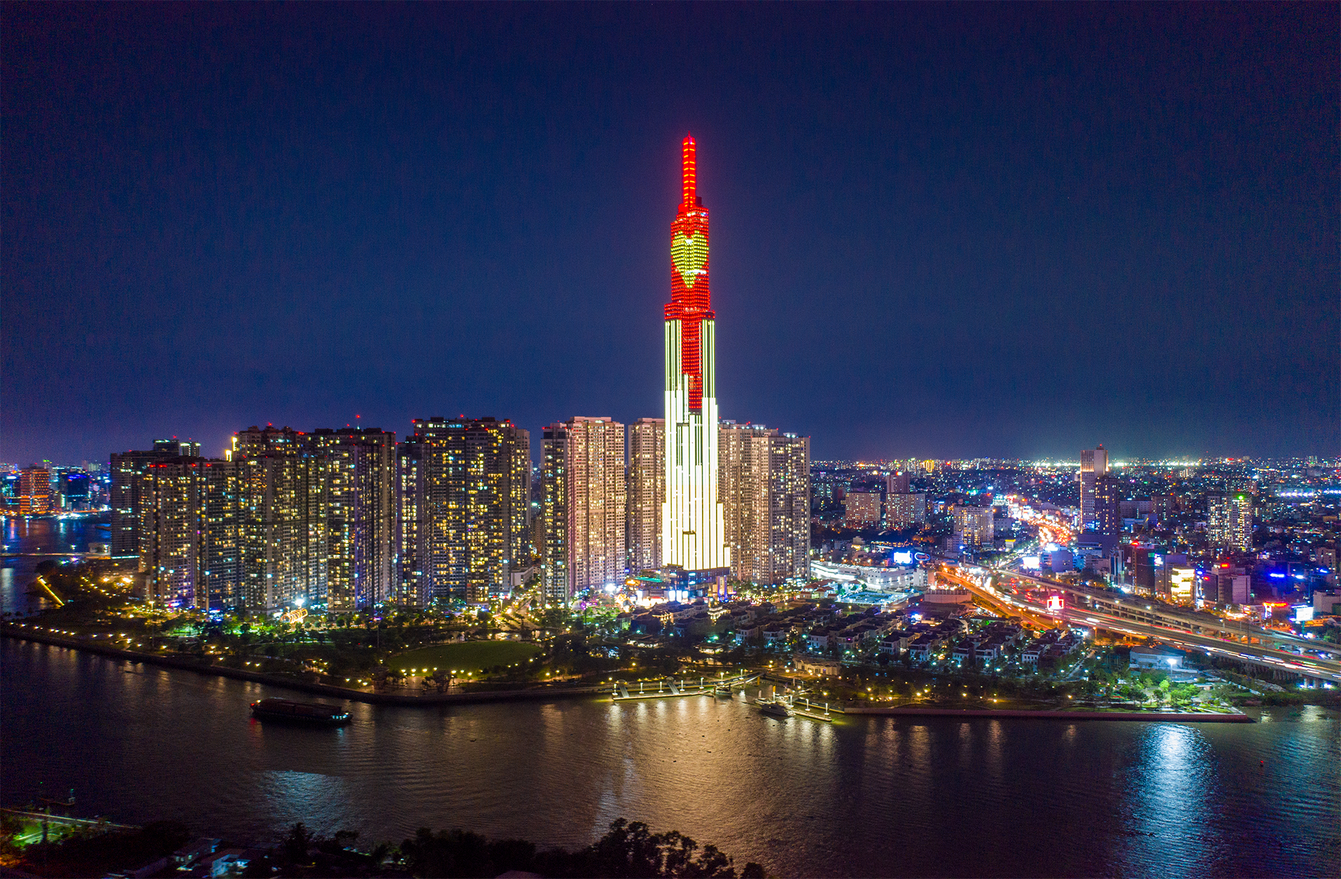 VINPEARL LANDMARK 81, AUTOGRAPH COLLECTION
